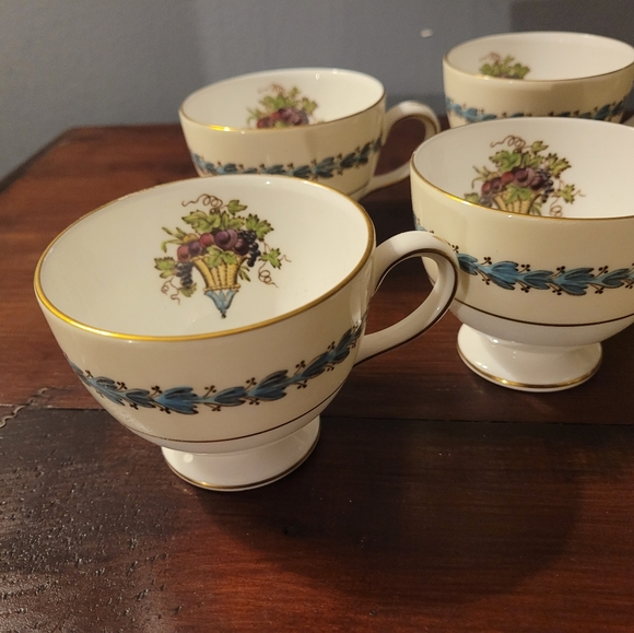 8 Appledore by Wedgewood cups, great condition - Picture 2 of 6